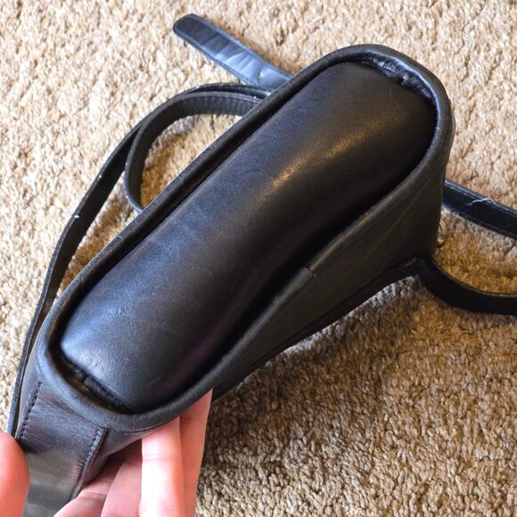 Vintage ALDO Leather Shoulder Bag Purse Black Y2K 90s Satchel Buckle Minimalist - Picture 4 of 10